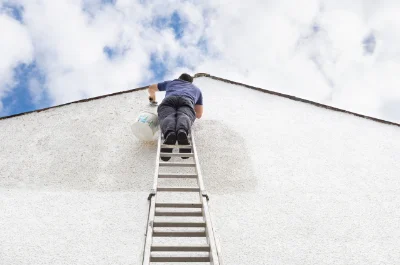Peinture extérieure à Larchamp — façades et ravalement